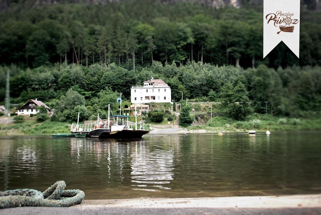 Penzion Privoz Hřensko エクステリア 写真
